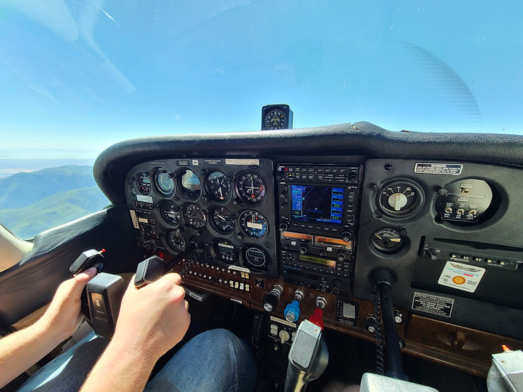 flight ratings Axiom Aviation