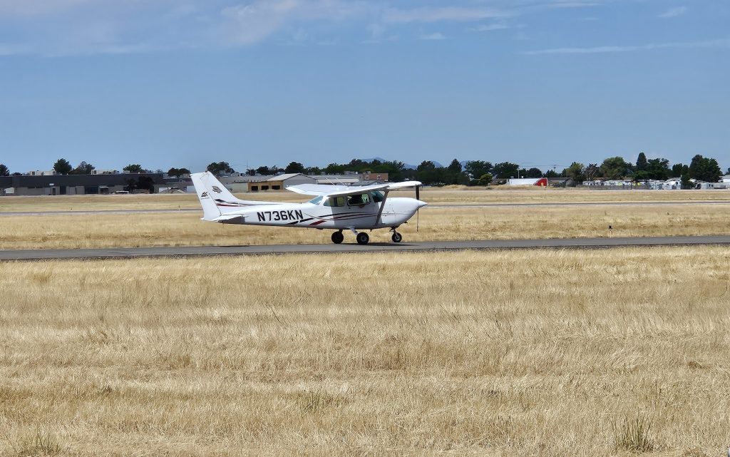 Axiom Aviation Cessna on the runway – Best Training Aircraft for Student Pilots