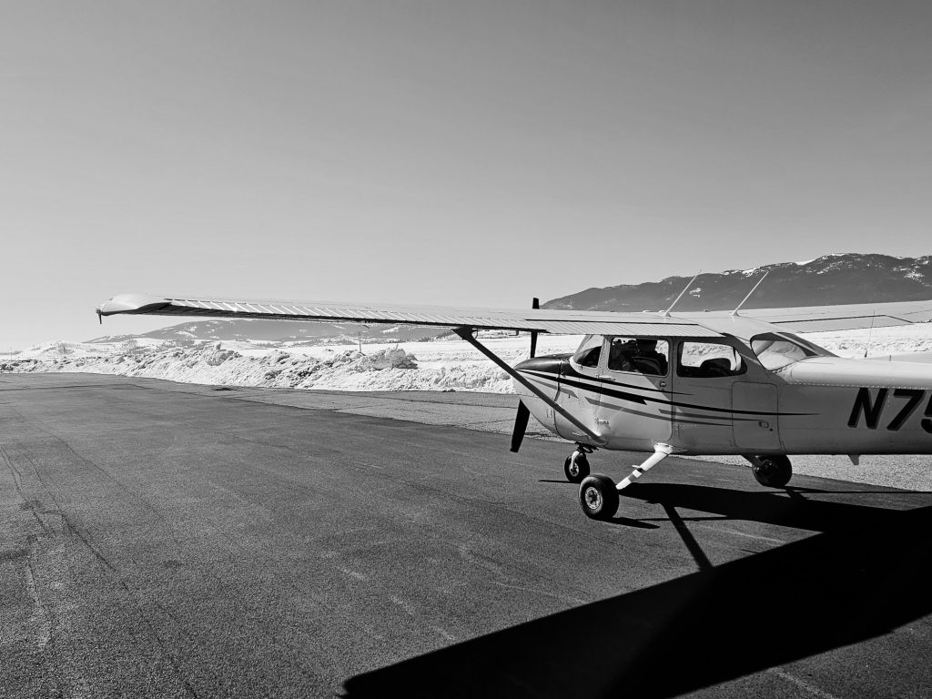 Axiom Aviation Cessna training aircraft on the ramp – Best Training Aircraft for Student Pilots