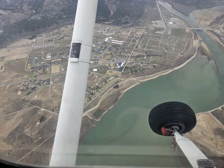 Aerial view of a lake during an Axiom Aviation training flight – Best Flight Training Financing Options