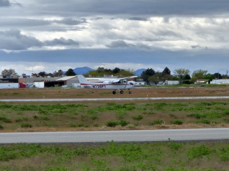 Axiom Aviation Cessna on the runway – Private Pilot License Financing